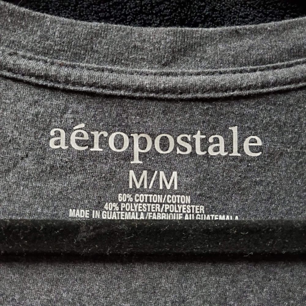 AEROPOSTALE CHARCOAL V-NECK LOGO T-SHIRT - Picture 2 of 2